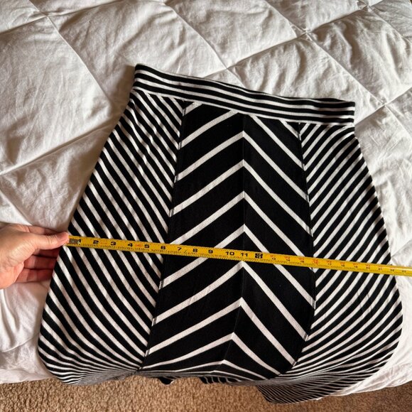 Chicos Zenergy Black Stripe Maxi Skirt Size 2 - Large - Picture 13 of 13